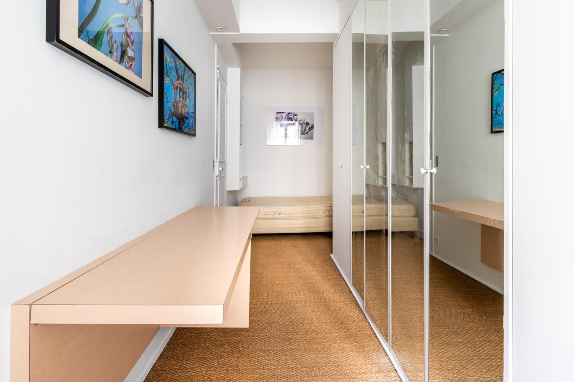 New-york Inspired 1bd Champs-elysees Appartement