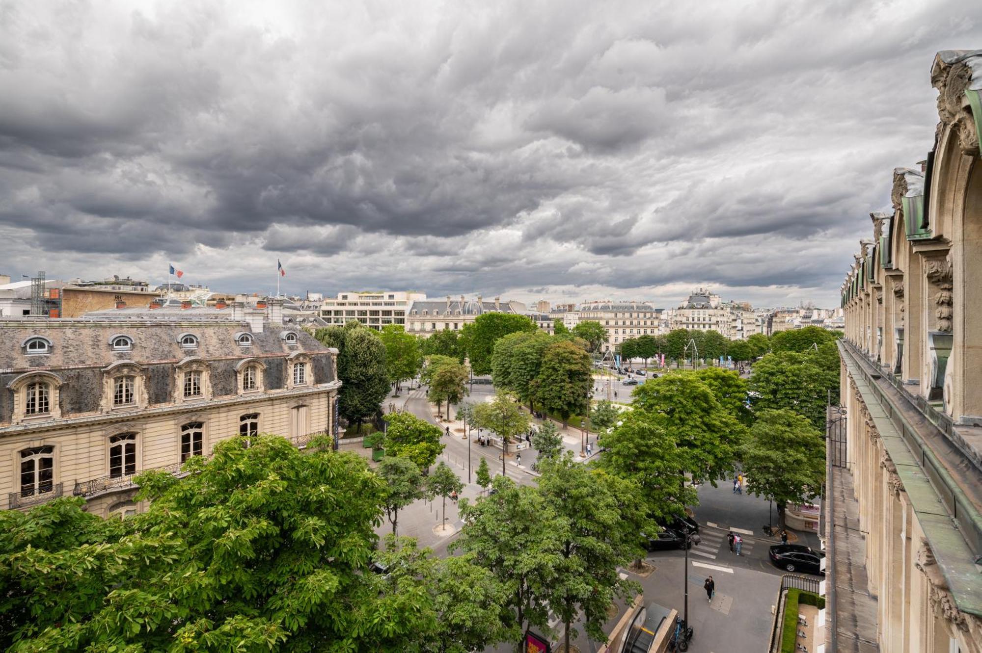 New-york Inspired 1bd Champs-elysees * Parijs